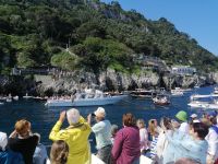 Blick Richtung Blaue Grotte (Grotta Azzurra), Schiffsrundfahrt um Capri