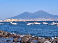 Neapel Blick zum Vesuv