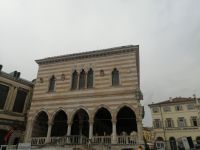 Versammlungshalle am Rathaus in Udine