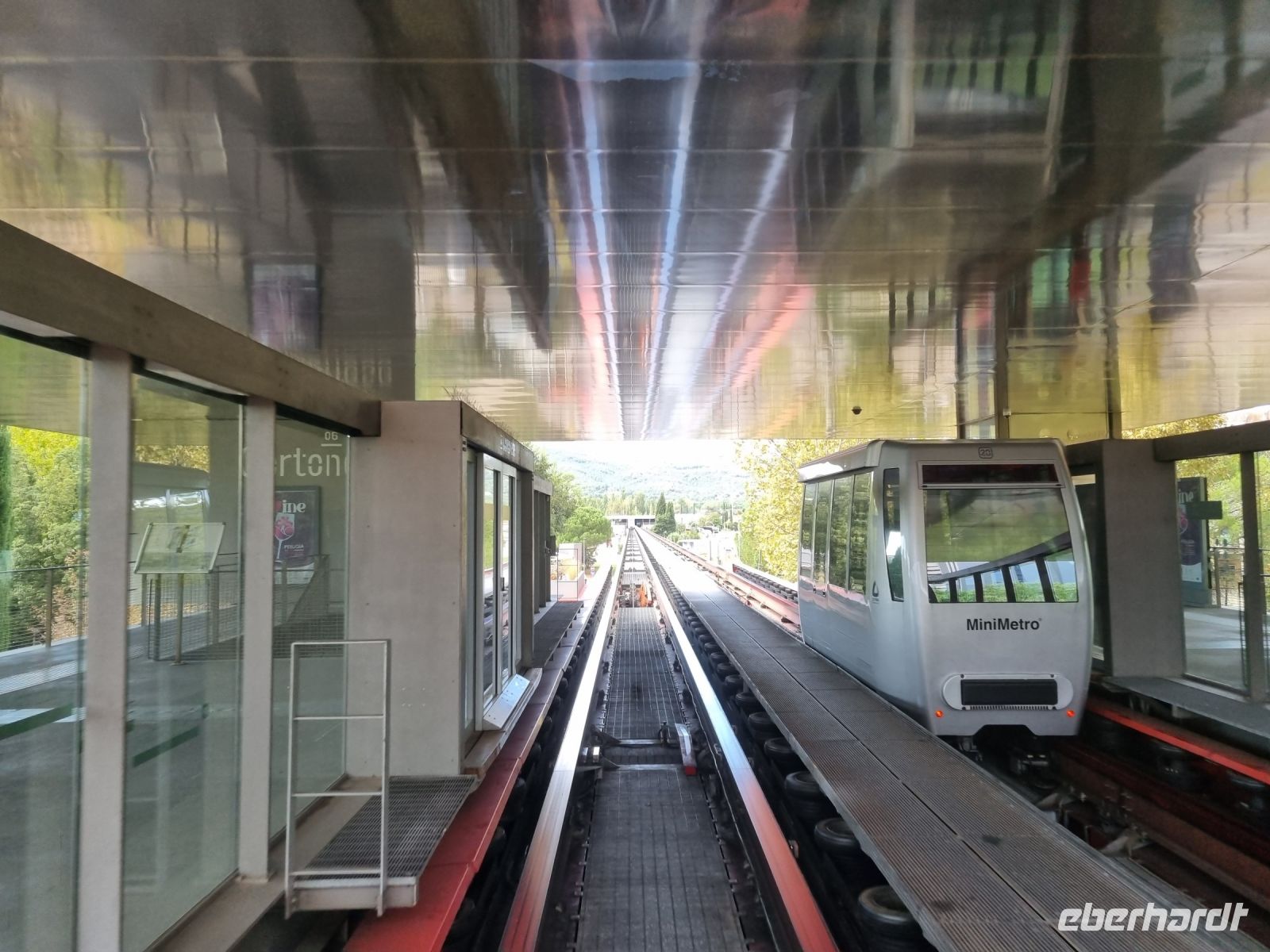 Perugia - Fahrt mit der Minimetro...