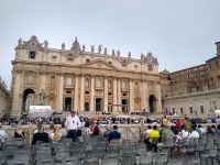 Papstaudienz auf dem Petersplatz