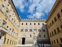 Siena - Palazzo Salimbeni