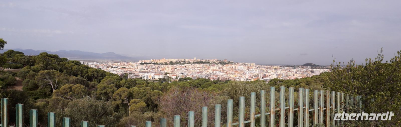Der Blick auf Cagliari