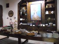 Mittagsimbiss auf dem Weingut