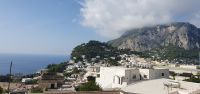 Capri mit Blick zum Monte Solaro