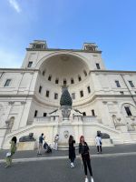 Rom: Cortile della Pigna in den vatikanischen Museen