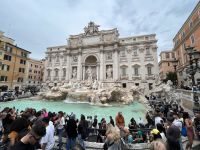 Rom: Blick auf den Trevi-Brunnen