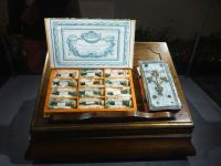 Hervorgegangen aus der Klosterapotheke der Dominikaner 1221 zählt sie zu den ältesten in Europa.