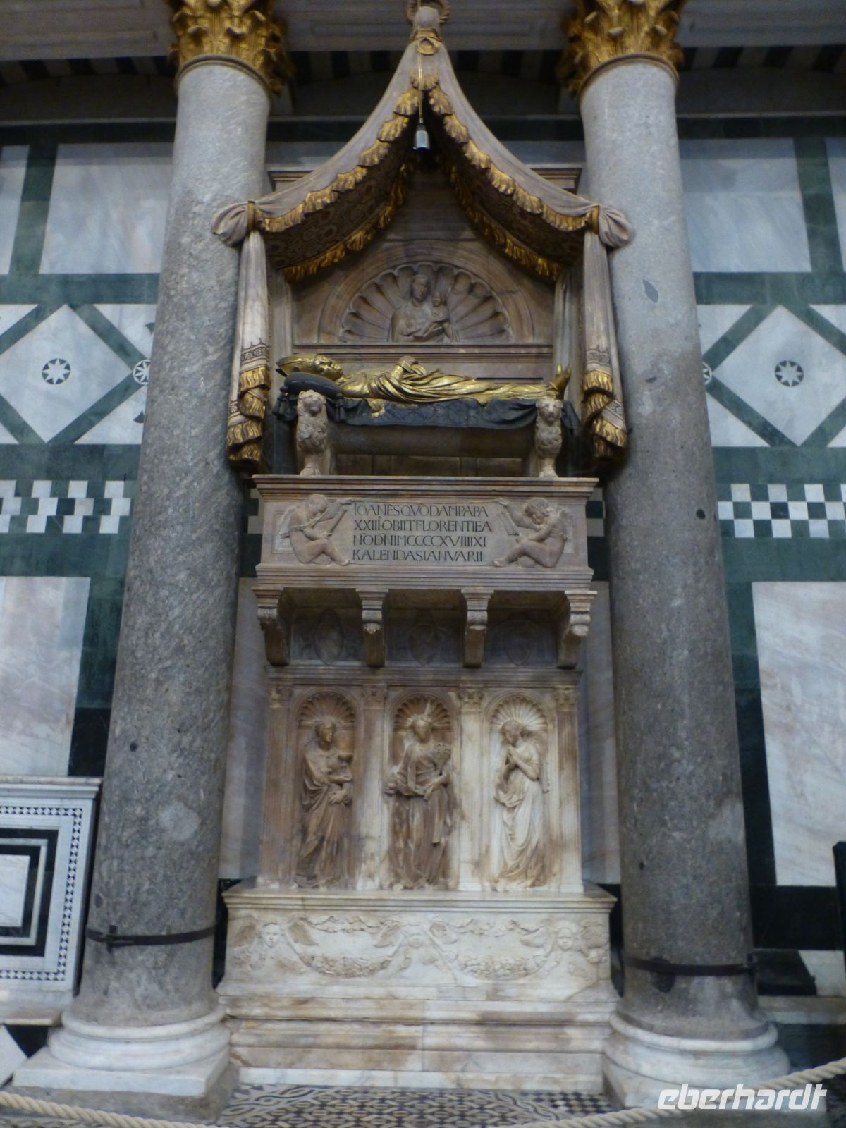 Die Medici waren entweder Bankiers oder Päpste. Hier liegt Johannes XXIII.