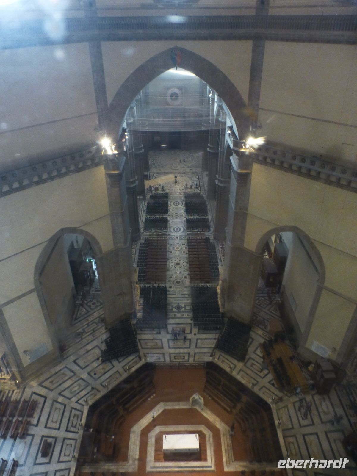 5.000 Gläubigen finden im Dom Platz.