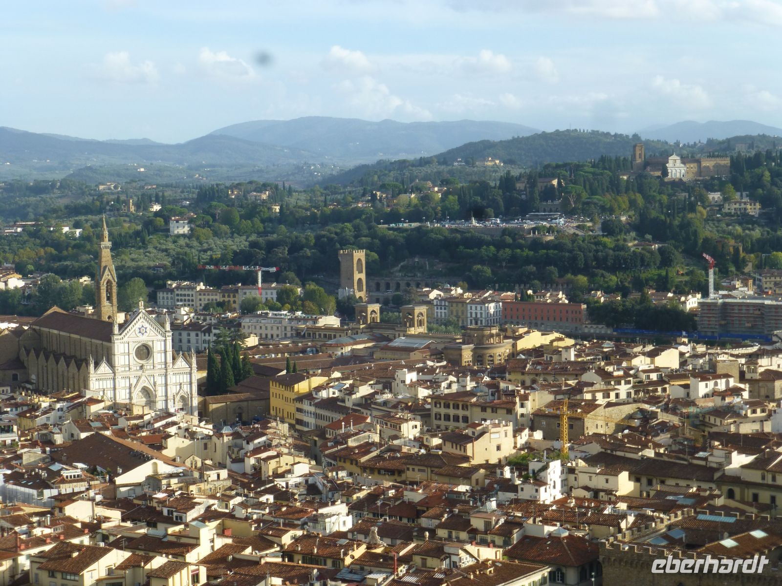 Santa Croce – hier liegen Dante, Machiavelli, Galileo Galilei und Rossini begraben. Dahinter die Piazzale Michelangelo. 