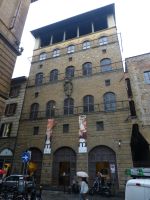 Die Familie wurde mit dem Wollhandel reich.