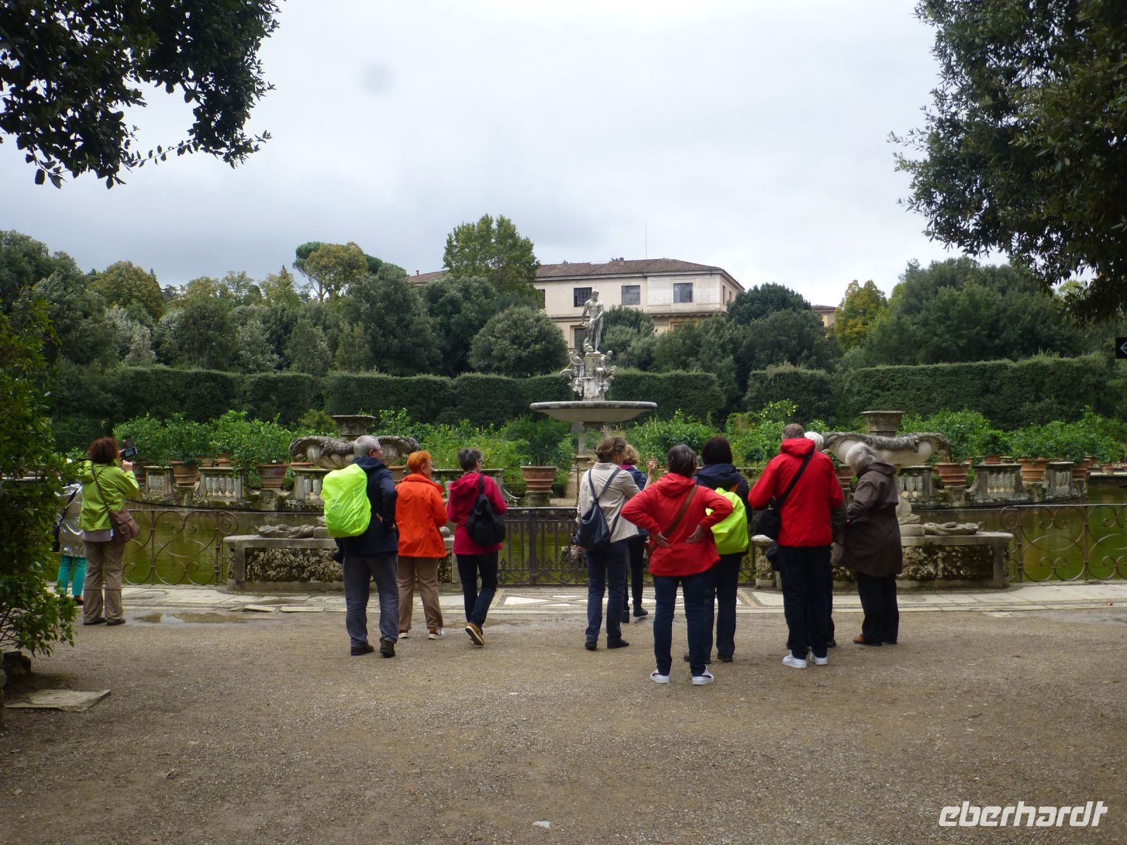 Unsere farbenfrohe Reisegruppe