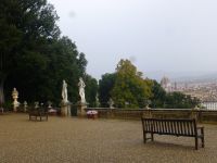 Vom Terrassencafé lässt es sich angenehm rundum gucken.