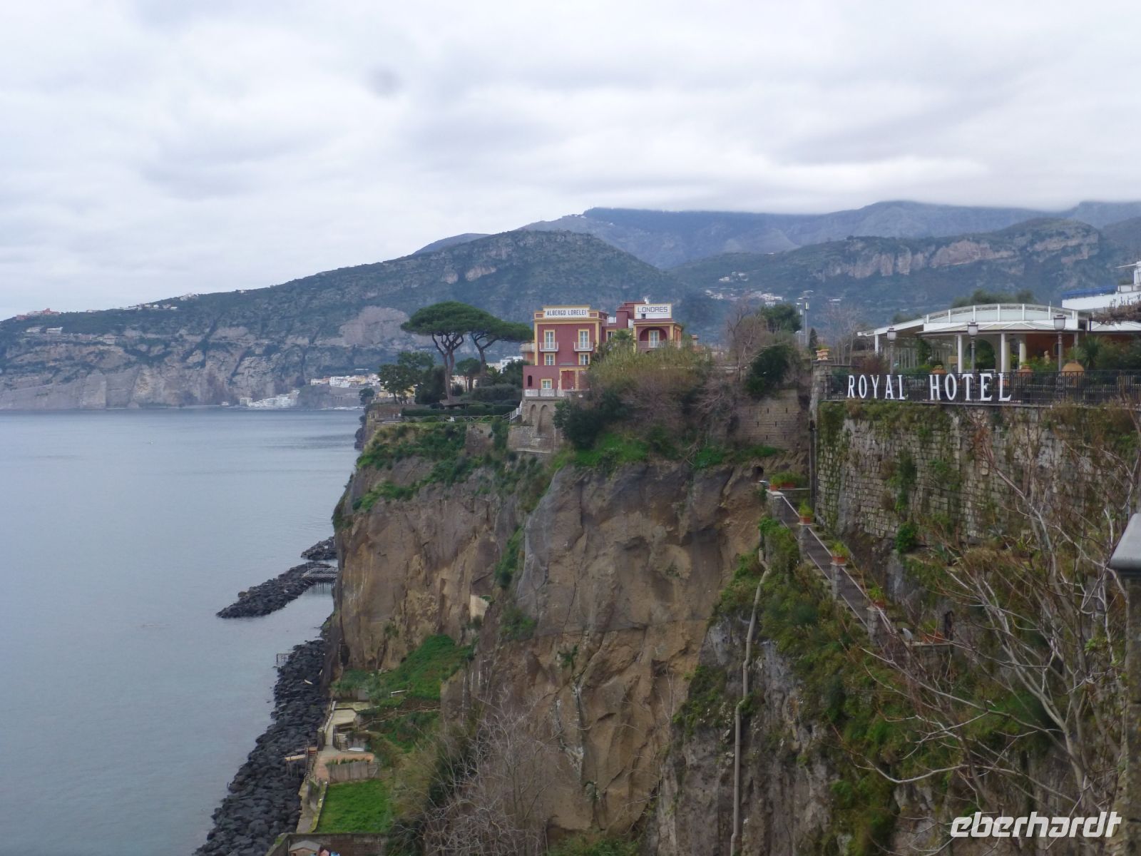 Der Blick von der Terrasse unseres Hotels
