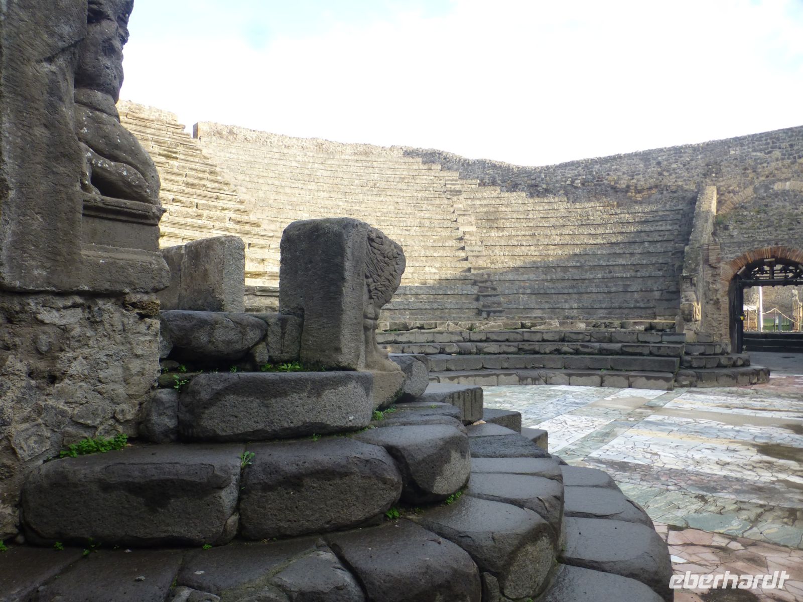 Im Odeion wurden Musik, Rezitationen von Versen und mimisches Theater dargeboten.