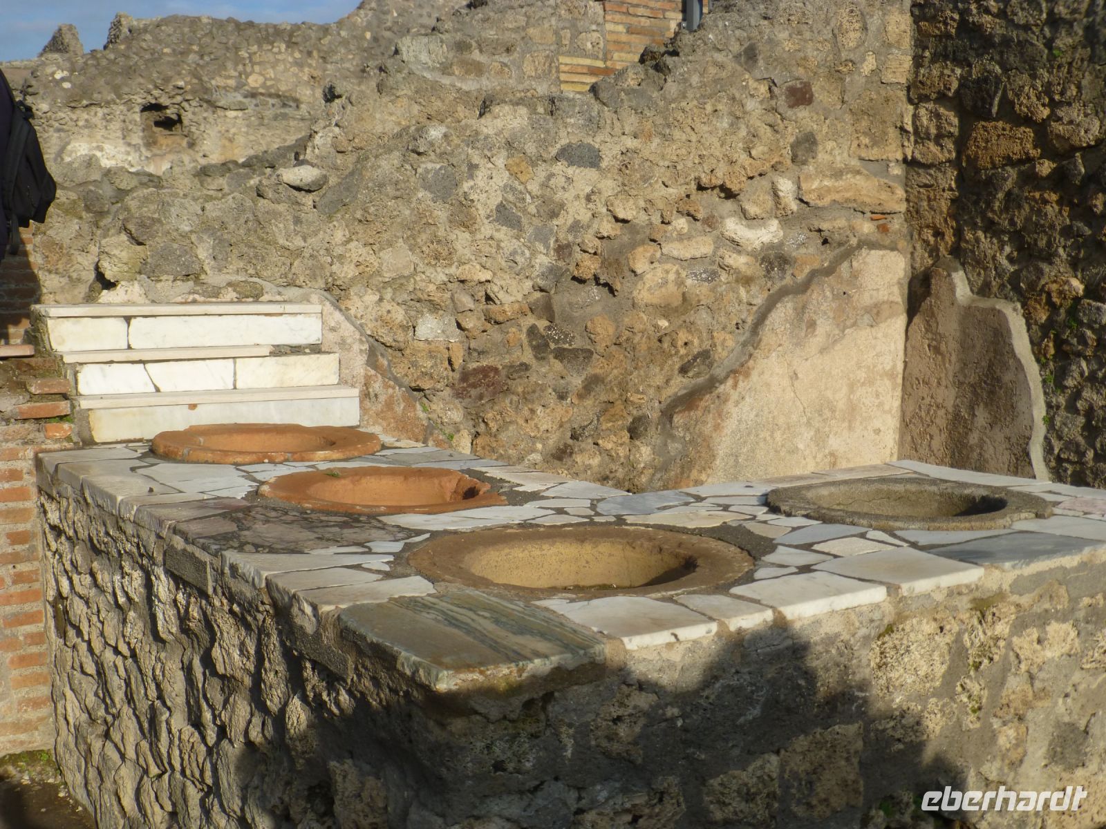 Eine Taverne mit Ausschank „über die Gaß