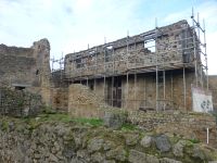 In den schmalen Straßen wurde der Platz auch nach oben ausgenutzt.