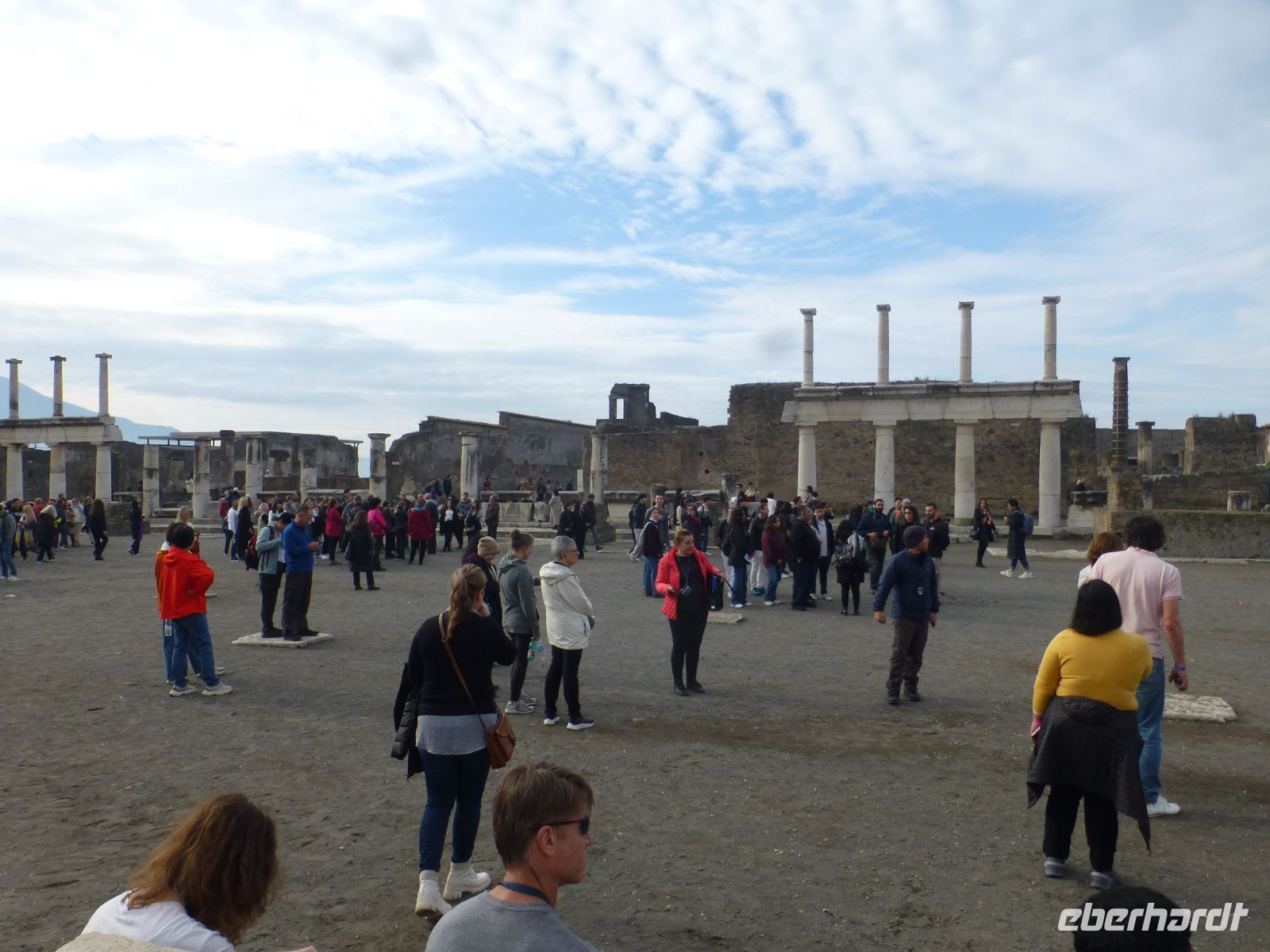 So mag es früher auch ausgesehen haben – ein belebter Platz und Treffpunkt. 