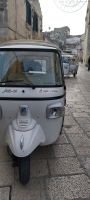 tuktuk Apulien in Gasse Matera