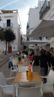 café in Polignano a Mare im Dezember