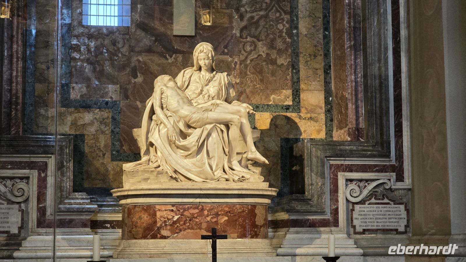 Pieta von Michelangelo im Petersdom 