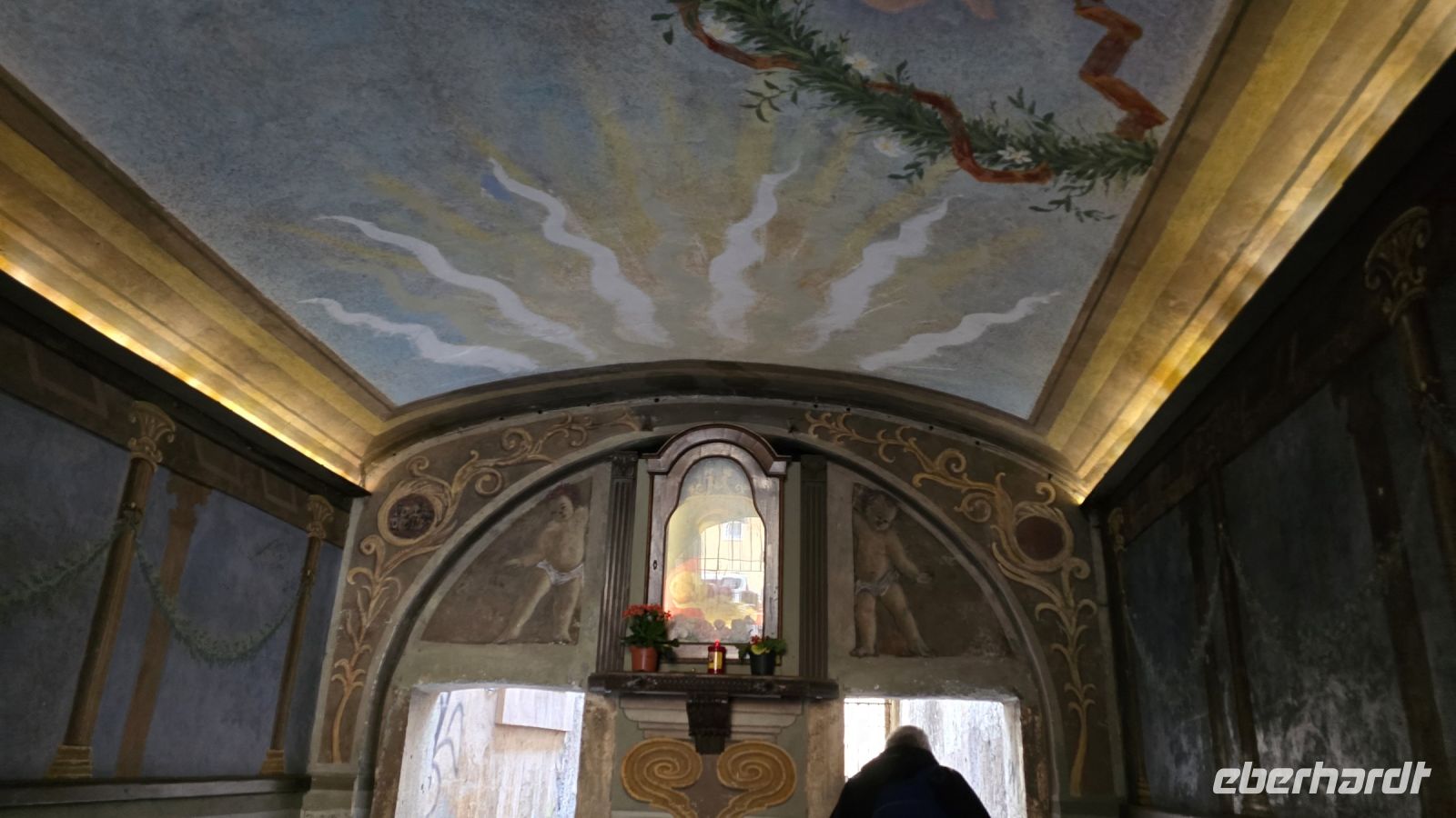 Ungewöhnlicher Durchgang