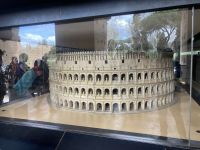 Holzmodell des Colosseum in 12 Jahren erbaut