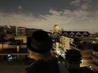 Rom. Abends auf der Dachterrasse
