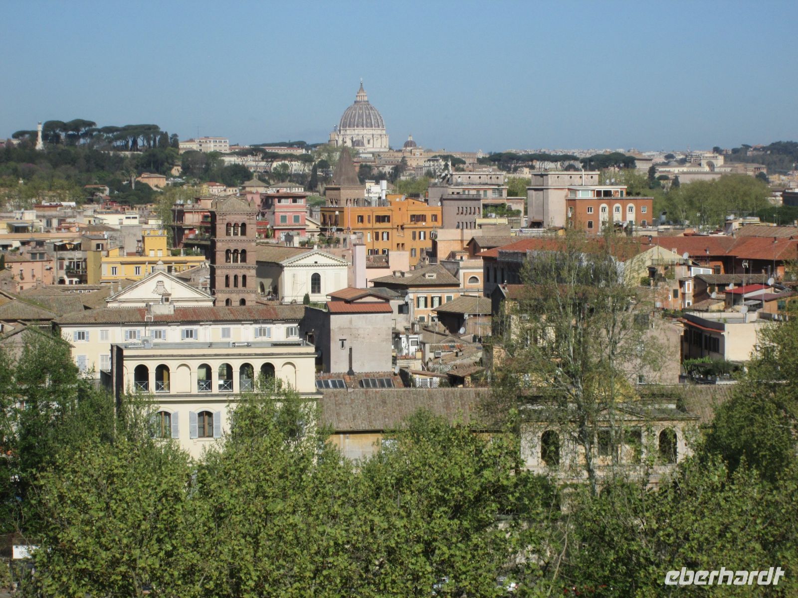 Blick vom Orangengarten auf Petersdom und Janus Hügel