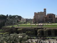 Blick vom Kolosseum zum Forum Romanum