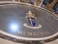 St. Peter: Wappen Johannes Paul II.