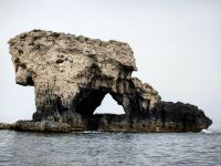 Dieser Felsen vor Syrakus sah einst aus wie ein Elefant, aber leider ist nun der Rüssel abgebrochen