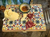 Provola Ragusana Käse und Salame Sant' Angelo im Hotel Villa Giulia