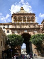 Die Porta Nuova in Palermo