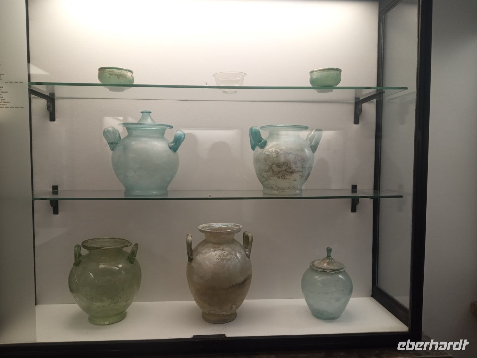 Glasvasen aus Pompeji, archeologisches Museum