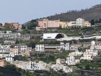 Sentiero dei Limoni: Blick auf Ravello und das Auditorium von Oscar Niemeyer/Amalfiküste/Italien