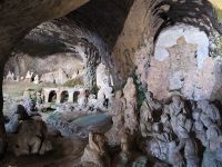Pizzo. Chiesetta di Piedigrotta