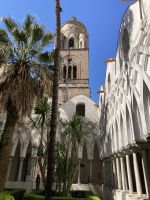 Amalfi - Kreuzgang und Glockenturm