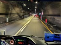 Durch den Tunnel auf die andere Seite Kalabriens