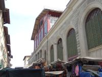 Die prächtige Markthalle stammt aus der Zeit der Eisenkonstruktionen.