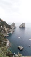 die berühmten Faraglioli-Felsen