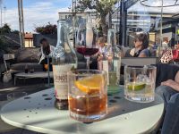 3. Getränke auf der Dachterrasse des Monti Palace, Rom