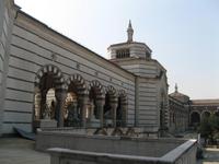 Am Monumental-Friedhof von Mailand