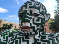 Lungomare Reggio. Skulpturen von Rabarama