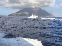 Auf dem Weg um die liparischen Inseln: Stromboli