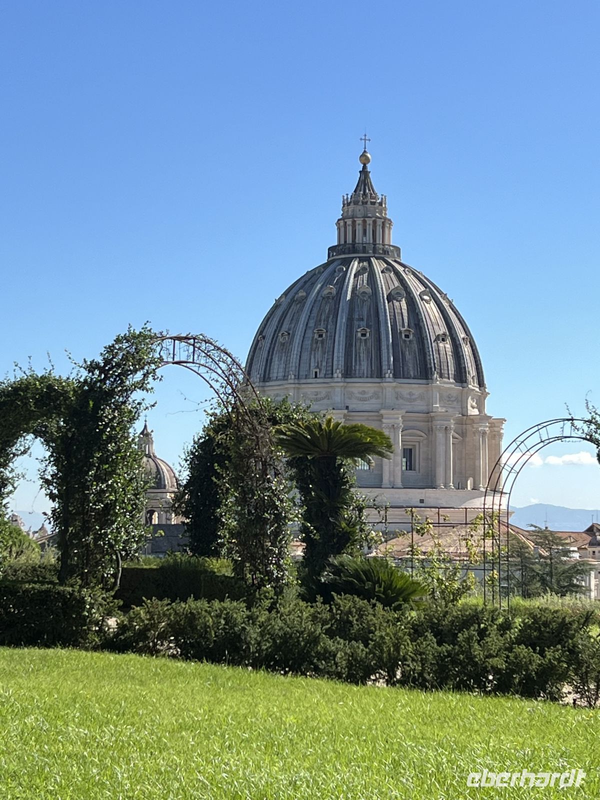 Vatikanische Gärten - Blick auf Petersdom
