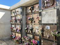 ein Friedhof wurde auch besucht