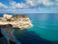 Spiaggia Rotonda mit Santa Maria dell'isola 
