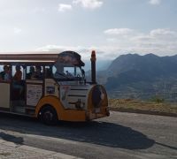 Eine kurze Fahrt mit der Minibahn 